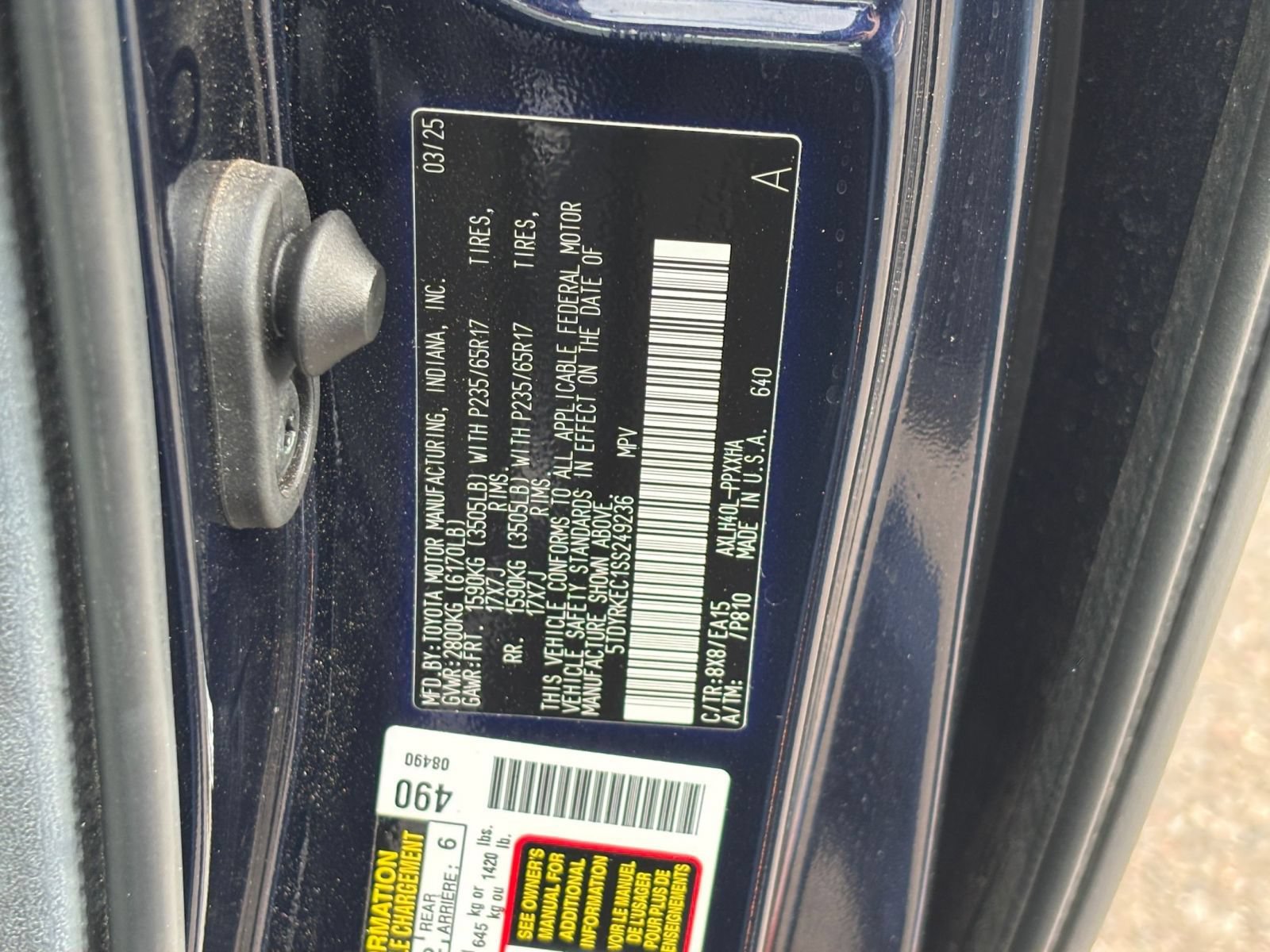 Used 2025 Toyota Sienna XLE FWD image 31