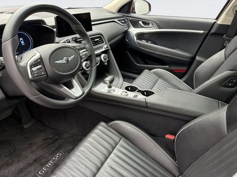 Used 2022 Genesis G70 2.0T w/ Prestige Package image 10