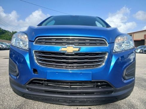 Used 2016 Chevrolet Trax LS FWD image 2