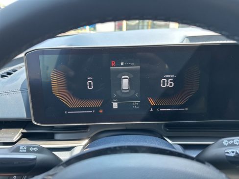 New 2026 Kia Carnival EX image 35