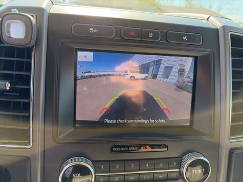 Used 2020 Ford Expedition XLT w/ Equipment Group 202A image 19