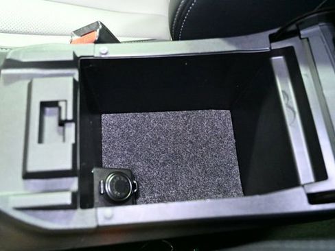 Certified 2024 Subaru Outback Limited image 29