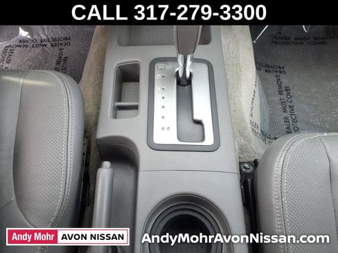 Used 2013 Nissan Frontier SL w/ Moonroof Pkg AWD/4WD image 28