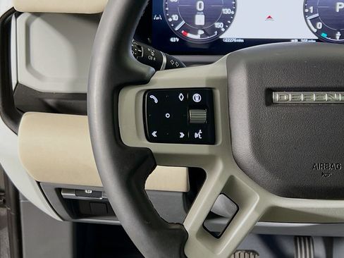 Used 2024 Land Rover Defender 110 X-Dynamic SE image 10