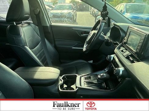 Used 2021 Toyota RAV4 XLE Premium AWD/4WD image 24