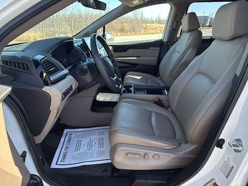 Used 2023 Honda Odyssey Touring image 25