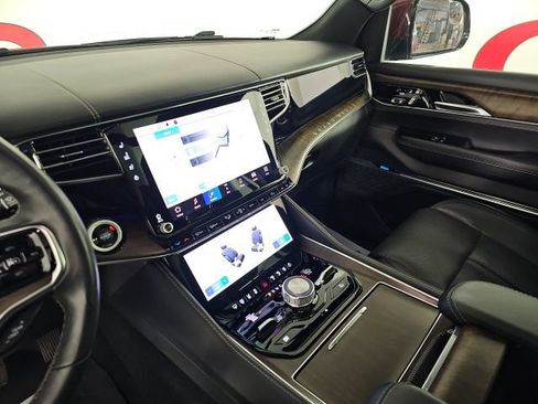 Certified 2022 Jeep Grand Wagoneer Series I image 25