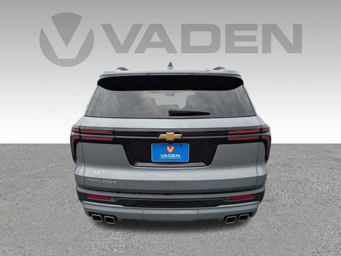 Used 2025 Chevrolet Traverse LT w/ Driver Confidence Package FWD image 27