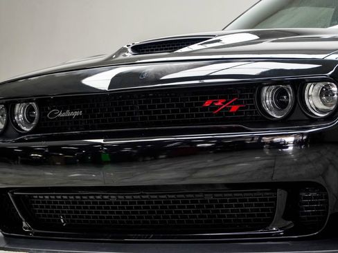 Used 2022 Dodge Challenger R/T Scat Pack RWD image 2