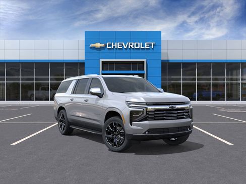 New 2026 Chevrolet Suburban Premier image 25