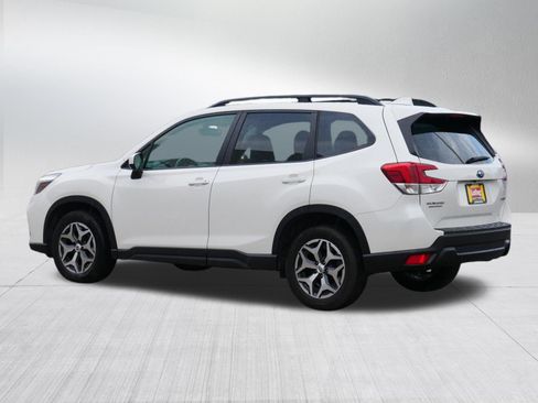 Used 2020 Subaru Forester Premium w/ Popular Package #1 AWD/4WD image 5