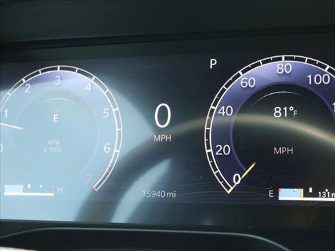 Used 2024 Jeep Grand Cherokee Altitude AWD/4WD image 14