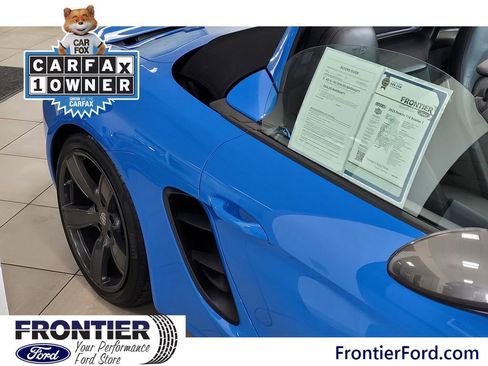 Used 2023 Porsche 718 Boxster image 8