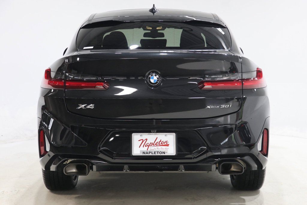 Used 2024 BMW X4 xDrive30i w/ Premium Package AWD/4WD image 7