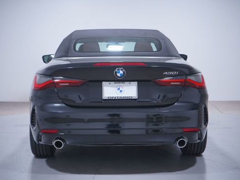 Used 2025 BMW 430i Convertible w/ Premium Package image 5