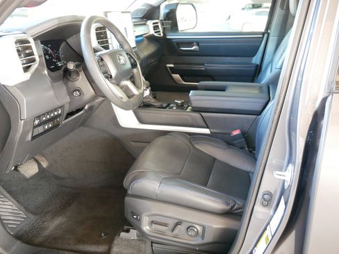 Used 2023 Toyota Sequoia 4WD image 4