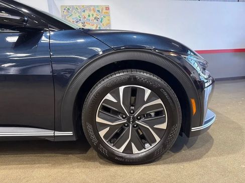 Used 2024 Kia EV6 Light AWD/4WD image 46