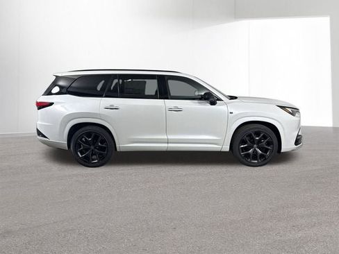 New 2026 Lexus TX 500h AWD image 34