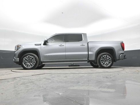 Used 2025 GMC Sierra 1500 Denali Ultimate AWD/4WD image 42