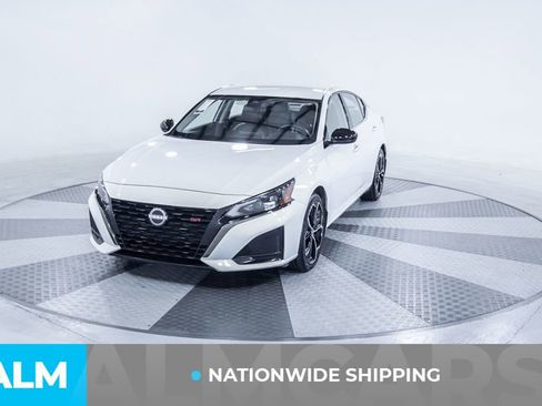Used 2025 Nissan Altima 2.5 SR FWD image 2