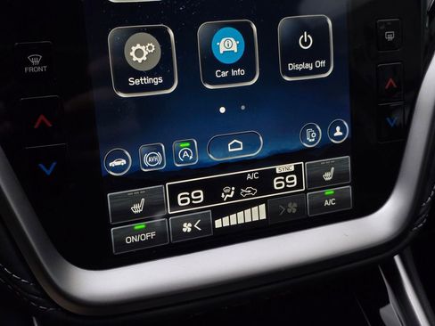 Used 2025 Subaru Outback Limited image 29