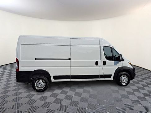 Used 2025 RAM ProMaster 2500 w/ Convenience Group FWD image 7