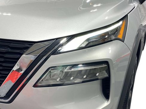 Used 2023 Nissan Rogue SV AWD/4WD image 7