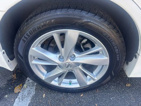 Used 2015 Nissan Altima 2.5 SL w/ Technology Package FWD image 28
