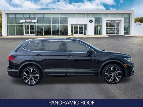 Certified 2023 Volkswagen Tiguan SEL R-Line AWD/4WD image 9