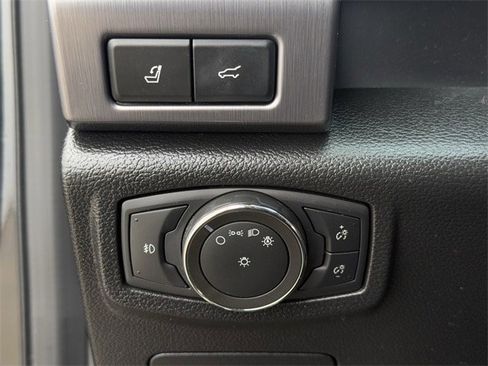 Used 2020 Ford Expedition Platinum image 24