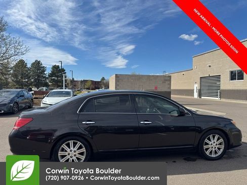 Used 2009 Toyota Avalon Limited image 8