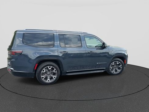 Used 2024 Jeep Wagoneer Series III AWD/4WD image 8