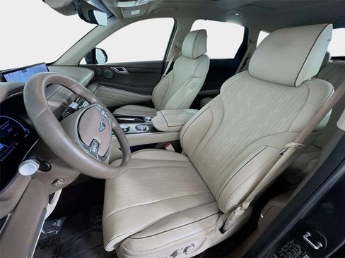 Certified 2023 Genesis GV80 2.5T w/ Prestige Package AWD/4WD image 11