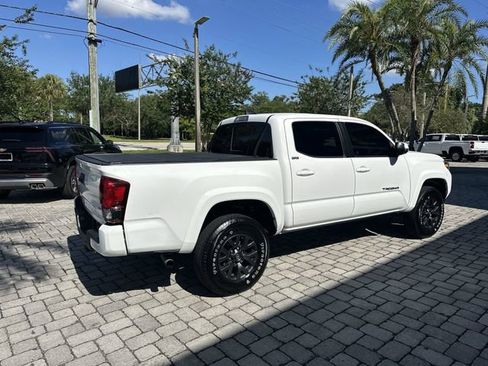 Used 2022 Toyota Tacoma SR5 w/ Technology Package RWD image 36