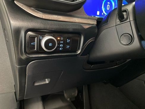 Used 2023 Ford Explorer Platinum w/ Technology Package image 20