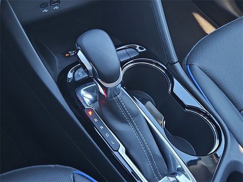 Certified 2025 Buick Encore GX Sport Touring w/ Advanced Technology Package image 23