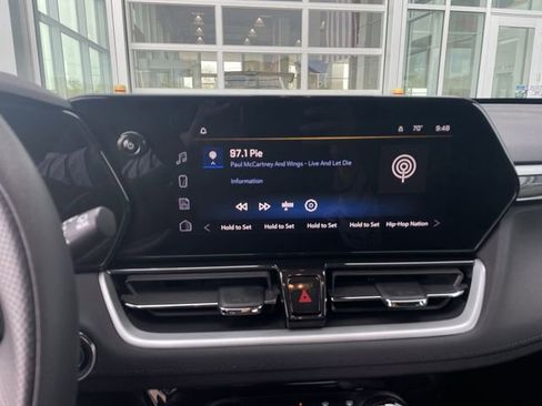 Used 2025 Chevrolet TrailBlazer LT FWD image 22