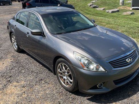 Used 2013 INFINITI G37 Journey w/ Premium Pkg image 6