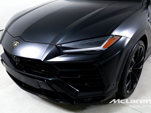Used 2020 Lamborghini Urus AWD/4WD image 38