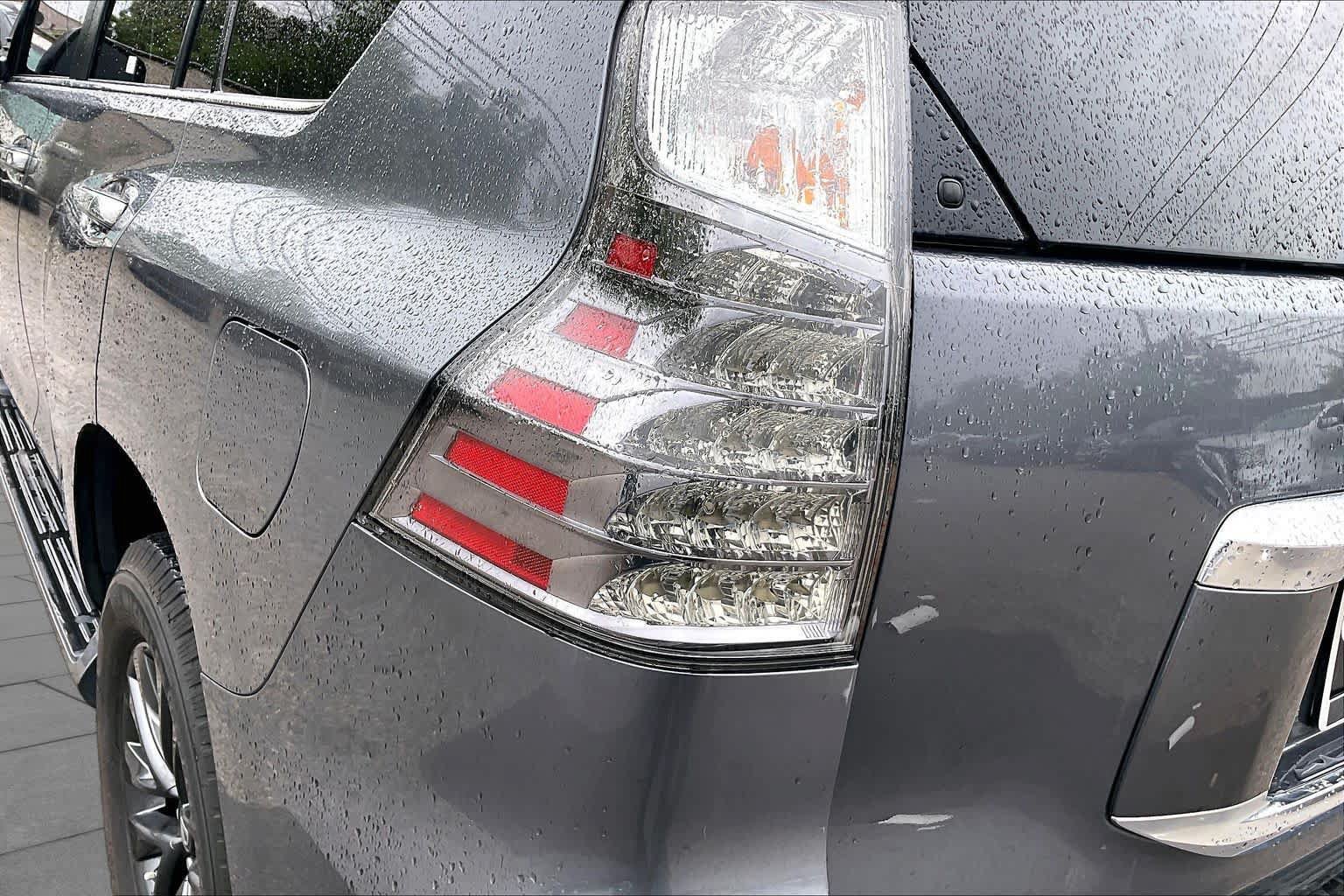Used 2021 Lexus GX 460 Premium w/ Premium Package AWD/4WD image 28