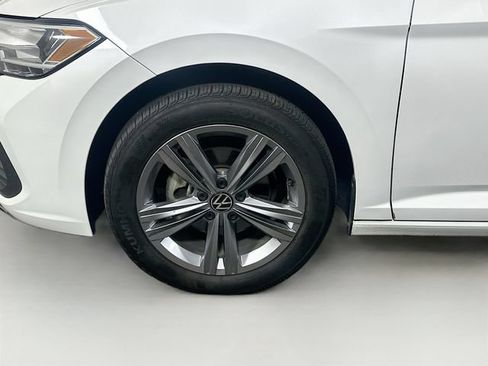 Used 2023 Volkswagen Jetta SE w/ Panoramic Sunroof Package FWD image 31