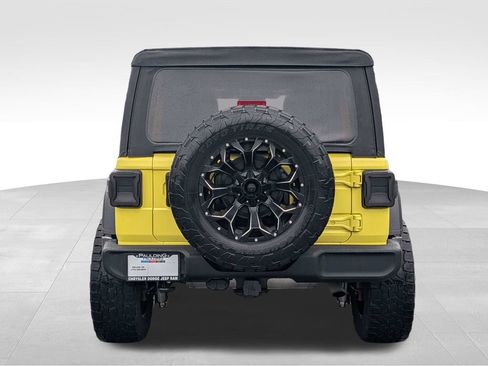 Used 2022 Jeep Wrangler Unlimited Sport AWD/4WD image 5