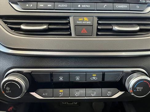 Used 2024 Nissan Altima 2.5 SR image 17