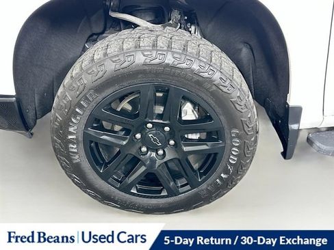Used 2024 Chevrolet Silverado 1500 LT Trail Boss w/ LT Trail Boss Premium Package AWD/4WD image 38