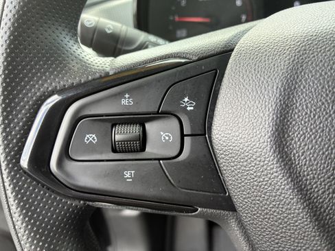 Used 2024 Chevrolet Trax LS FWD image 28