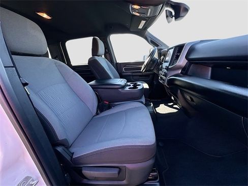 Used 2024 RAM 2500 Big Horn image 25