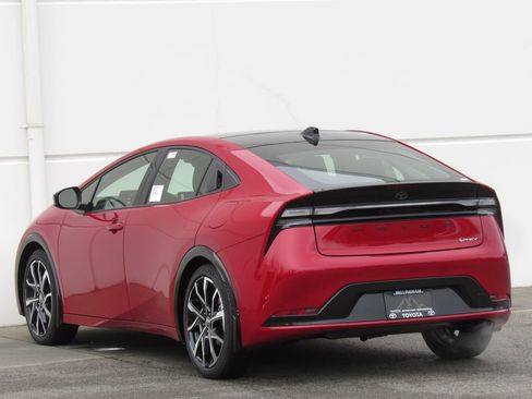 New 2026 Toyota Prius XSE image 5