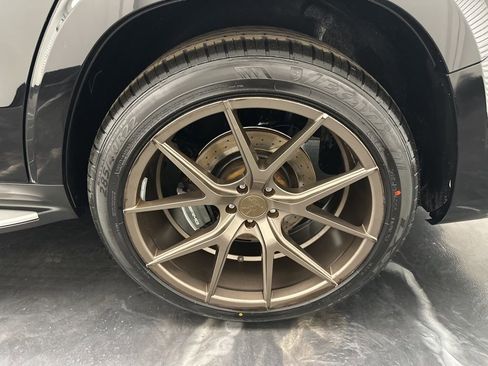 Used 2017 Mercedes-Benz GLS 63 AMG 4MATIC image 33