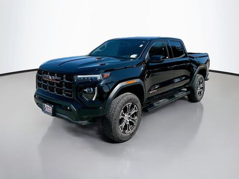 Used 2024 GMC Canyon AT4 w/ Technology Package AWD/4WD image 3