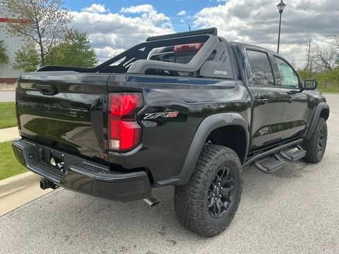 New 2026 Chevrolet Colorado ZR2 w/ Midnight Edition AWD/4WD image 5